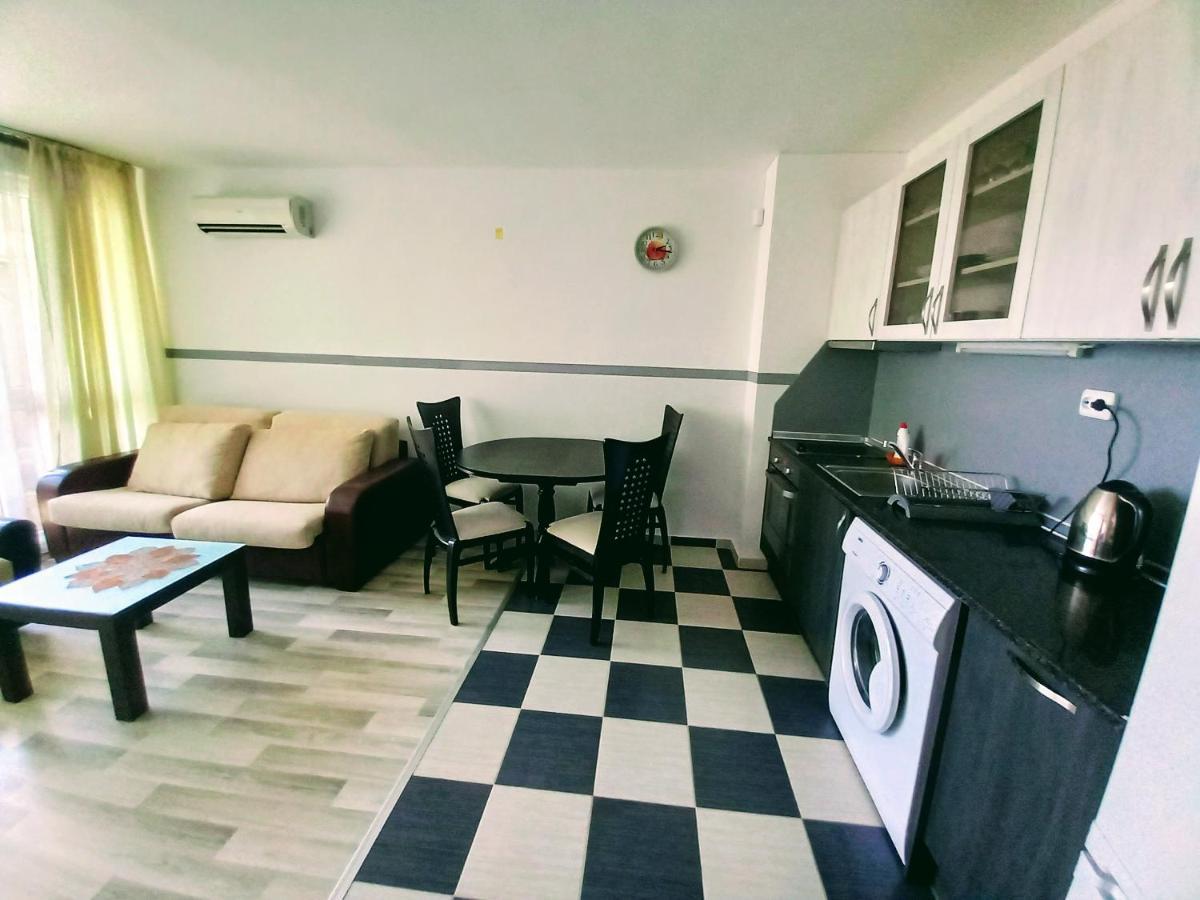 Seaview Apartment Butterfly Slantschew brjag Exterior foto